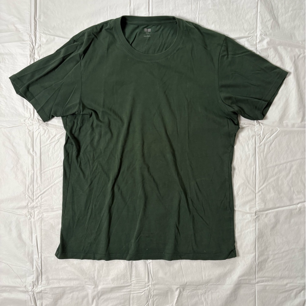 Uniqlo Forest Green Crew Neck Tee